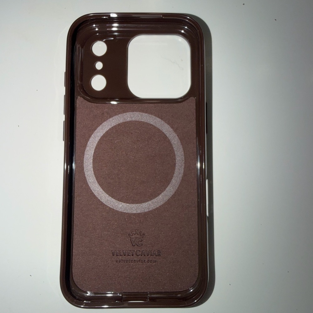 Velvet Caviar Wild Pattern Phone Case - Picture 2 of 2